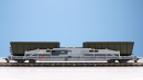 BEMO 2290 190 - RhB P 10050 Tragwagen 4-achsig, grau - Beladung zwei Schlackenmulden dunkel