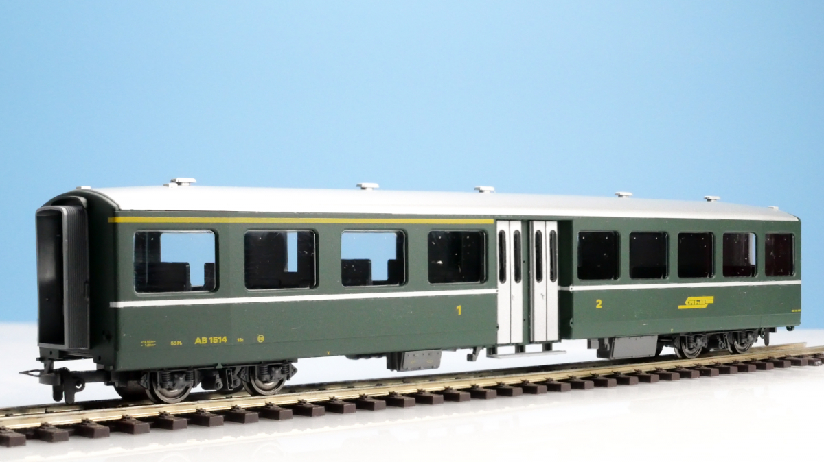 BEMO 3283 114 RhB AB 1514 Personenwagen 4 achsig 1 2 Klasse Gr n 44680-2-klasse-mitteleinstiegswagen-der-db