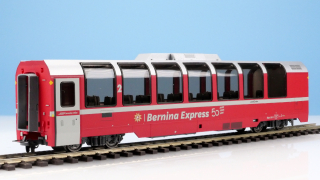 BEMO 3294 151 - RhB Bps 2511 Panoramawagen 4-achsig 2. Klasse, neurot "Bernina Express 50 Jahre" Serviceabteil Minibar BEX