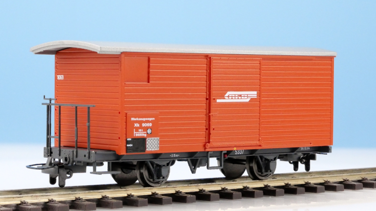BEMO 2294 199 - RhB Xk 9069 gedeckter Gü terwagen 2-achsig, oxydrot ...