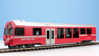 BEMO 3249 112 - RhB BDt 1752 Steuerwagen 4-achsig 2. Klasse mit Gepäckabteil, neurot - breiter Zierstreifen NEVA retica