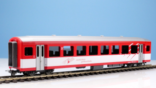 BEMO 3271 553 - MGB B 2283 Personenwagen 4-achsig 2. Klasse, rot/weiss